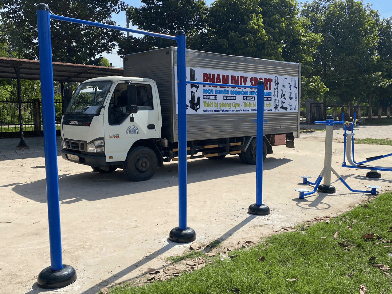 Những lưu ý khi sử dụng thiết bị thể dục ngoài trời